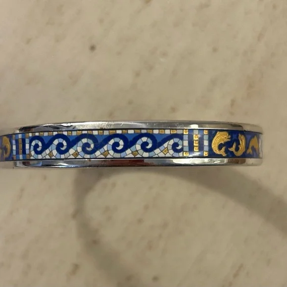 Stylish Blue and Gold Bracelet